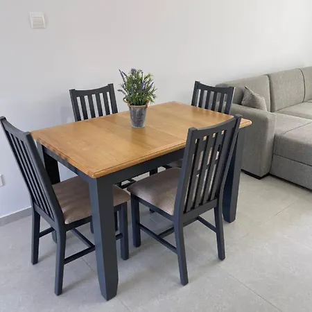 Apartamento Lovely 2-bedroom Apartment, Newly Renovated